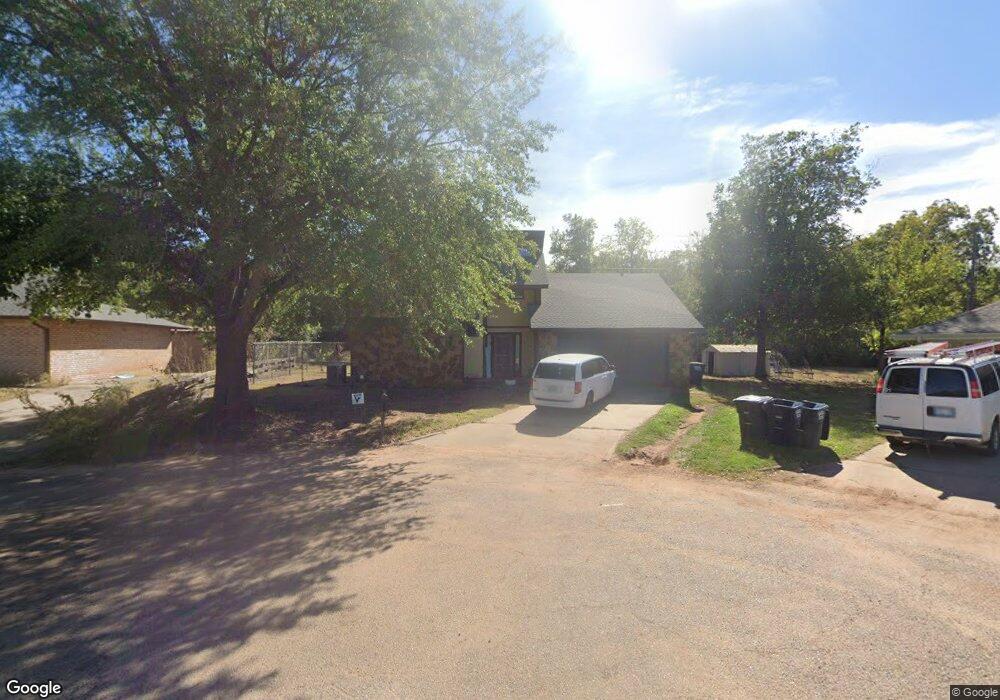 913 W 39th St, Shawnee, OK 74804 - photo 1