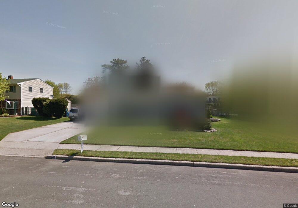 41 Jenny Ln, Holtsville, NY 11742 - photo 1