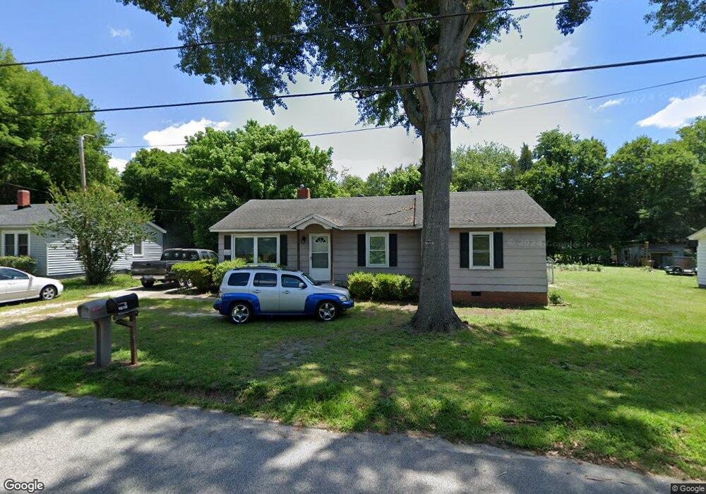 1610 Lewis St, Camden, SC 29020 - photo 1