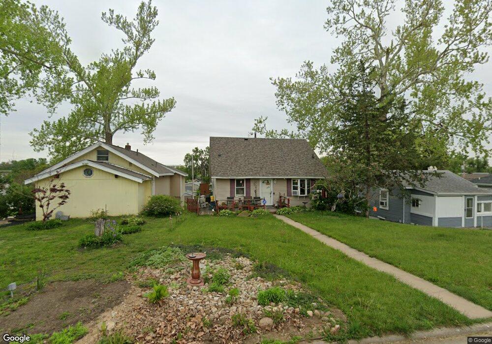 1307 20th Ave SW, Cedar Rapids, IA 52404 - photo 1