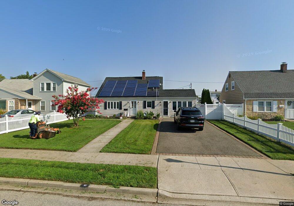 51 Forge Ln, Levittown, NY 11756 - photo 1