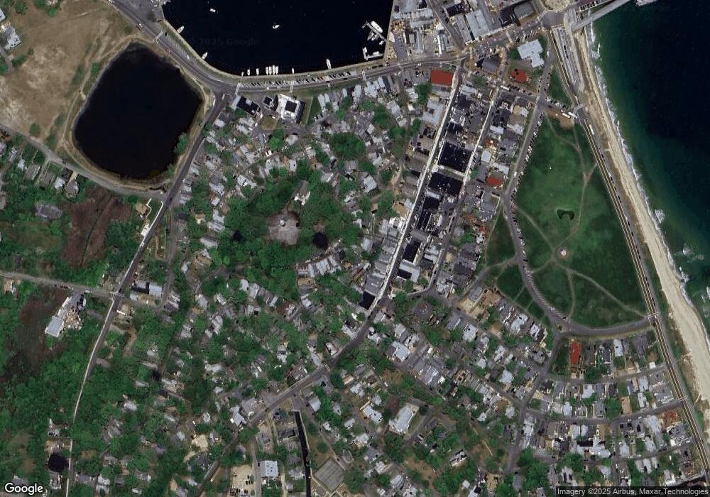 52 Trinity Park, Oak Bluffs, MA 02557 - photo 1