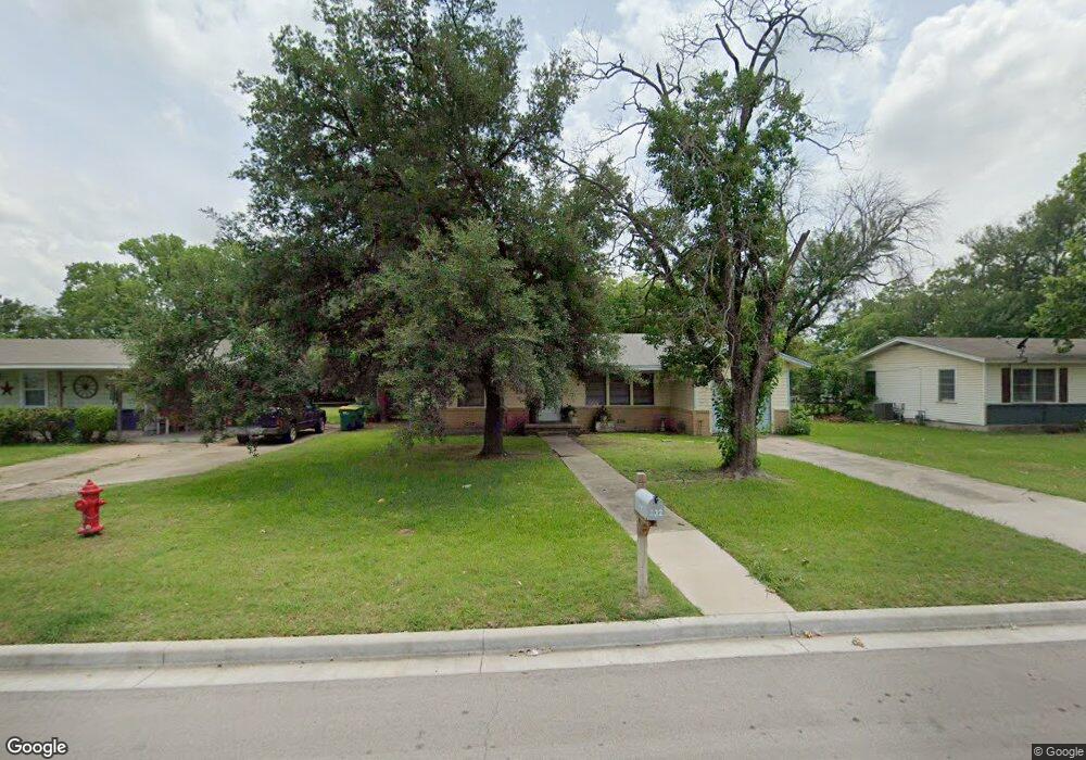 132 Meadowbrook St, Robinson, TX 76706 - photo 1