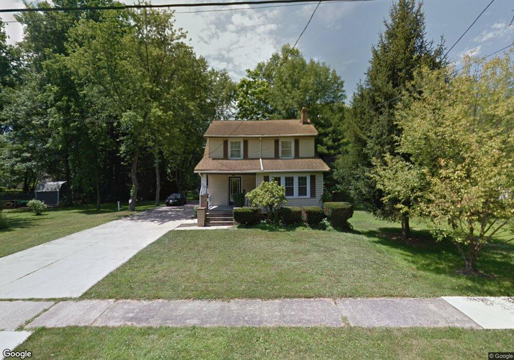 7652 Clark St, Olmsted Falls, OH 44138 - photo 1