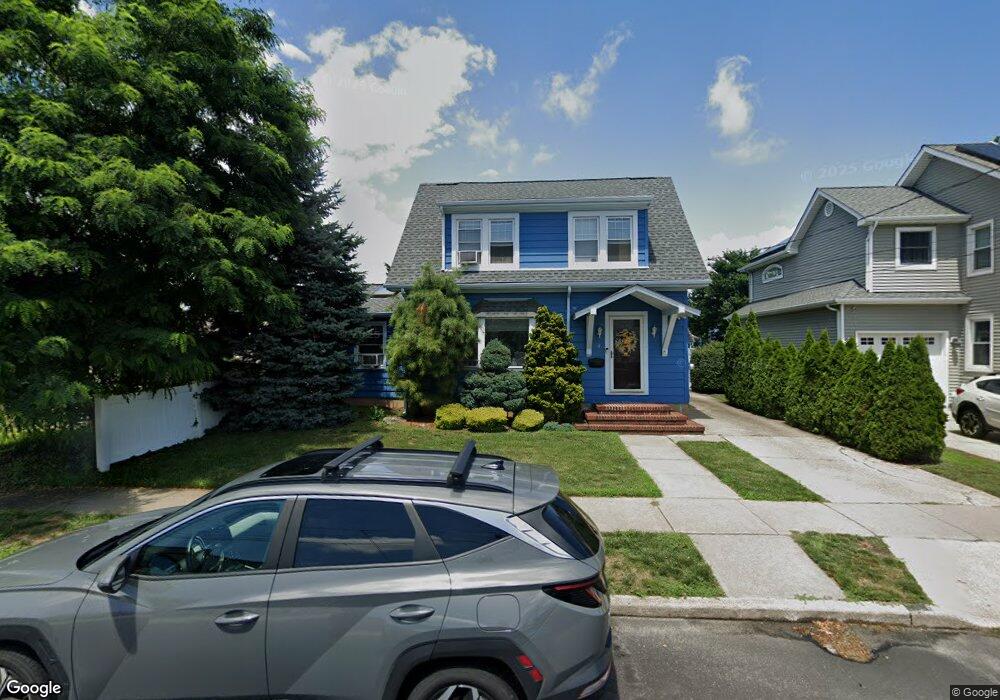 4 Regina Ave, North Bellmore, NY 11710 - photo 1
