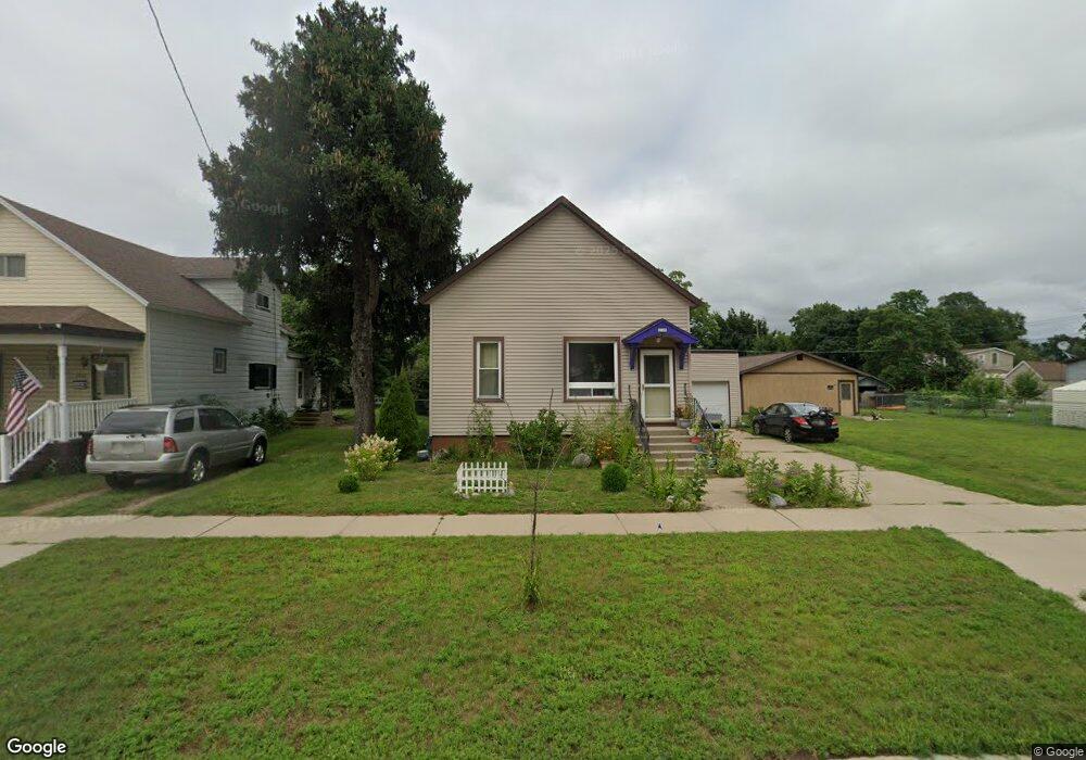 2108 14th Ave, Menominee, MI 49858 - photo 1
