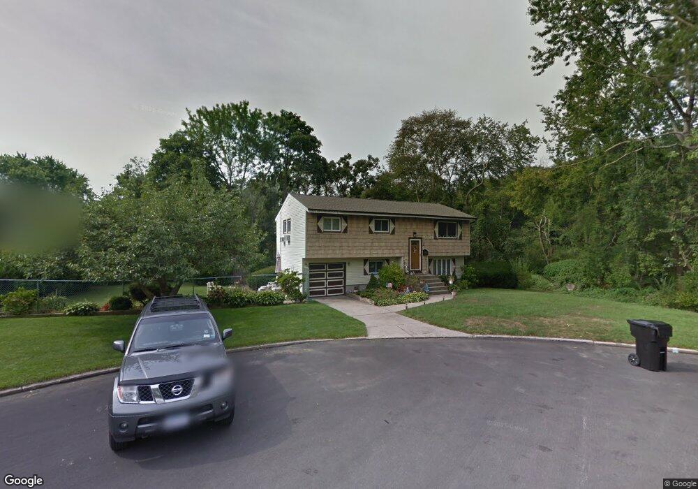 20 Langdon St, Islip, NY 11751 - photo 1