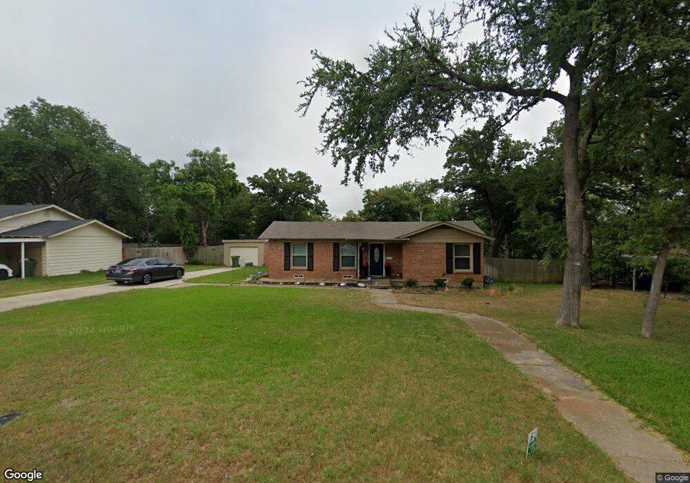 324 Belle St, Bedford, TX 76022 - photo 1