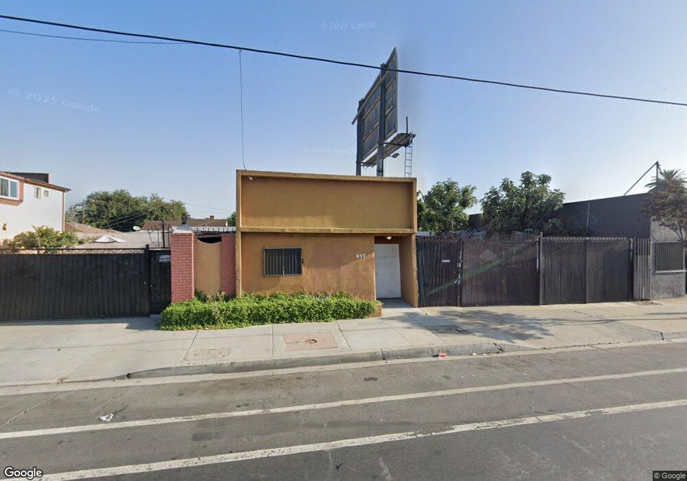 917 W Rosecrans Ave, Compton, CA 90222 - photo 1