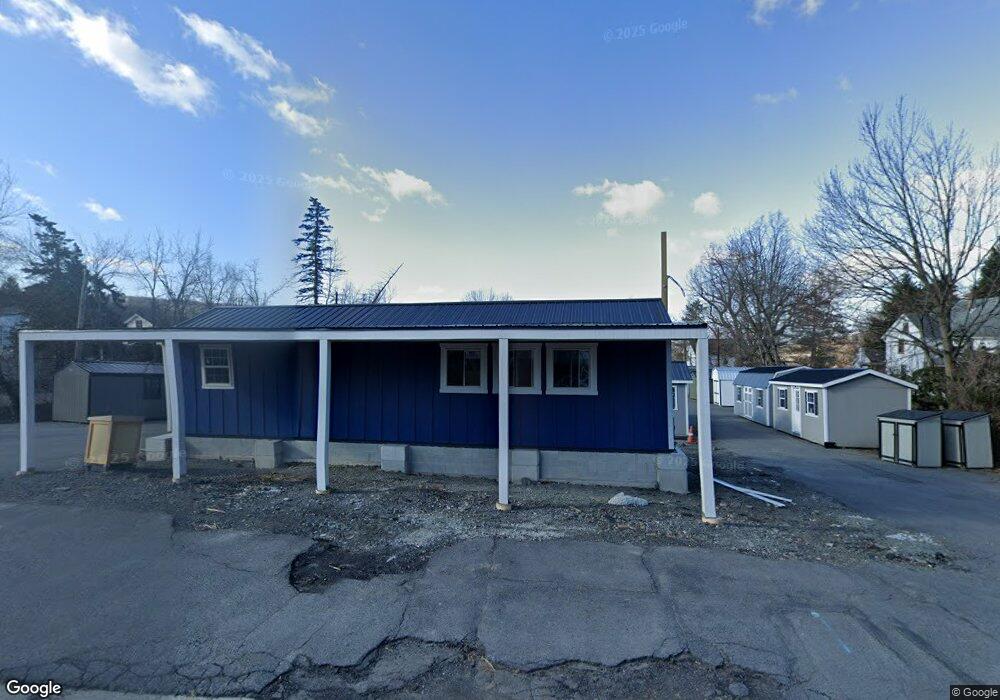 984 E Drinker St, Dunmore, PA 18512 - photo 1