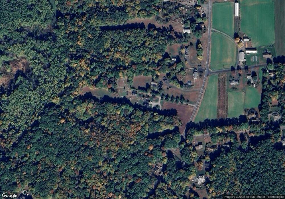 7 Hockanum Rd, Hadley, MA 01035 - photo 1