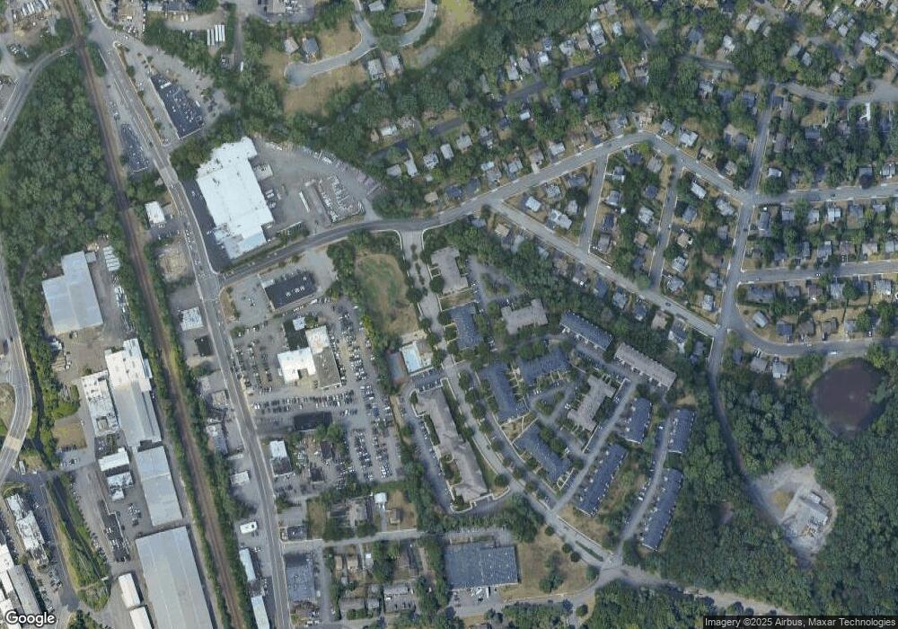 1004 Cumberland Ct unit B1, Mahwah, NJ 07430 - photo 1