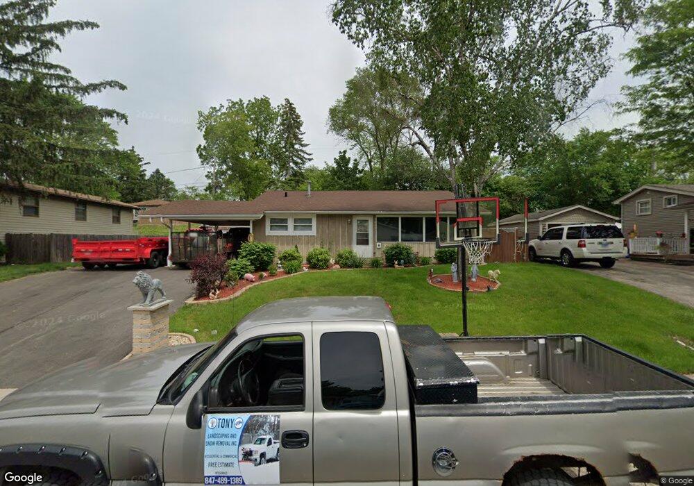 1613 Sacramento Dr, Carpentersville, IL 60110 - photo 1