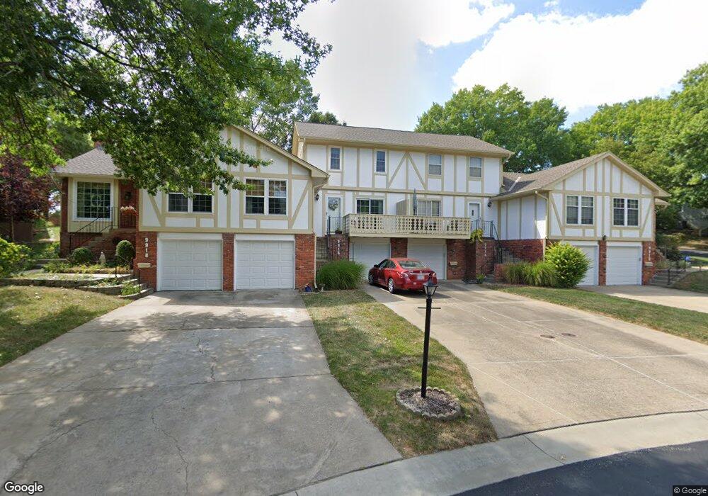 9916 Edelweiss Cir, Shawnee, KS 66203 - photo 1