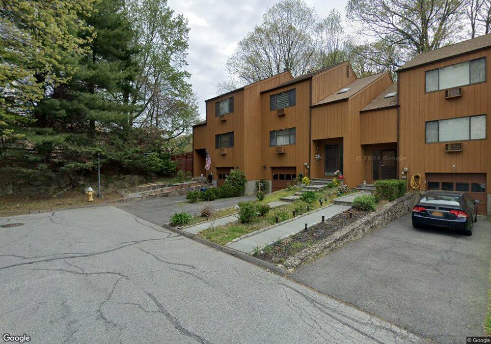 26 Lark Ln, Croton On Hudson, NY 10520 - photo 1