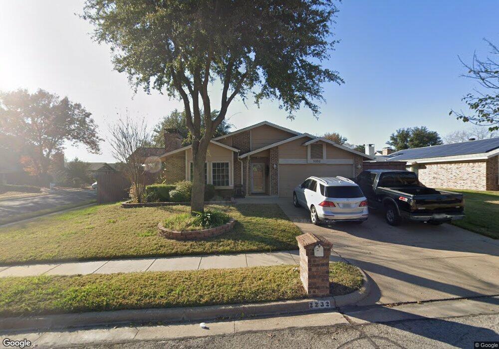 2232 Homecraft Ln, Bedford, TX 76021 - photo 1