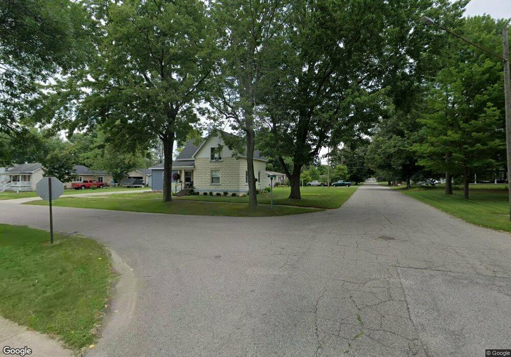 411 Arch St, Vassar, MI 48768 - photo 1