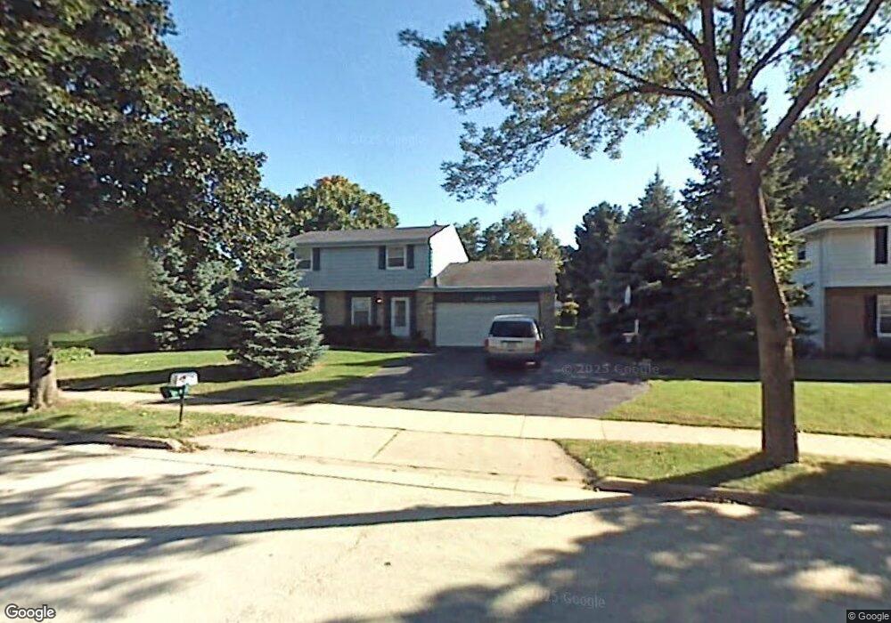 2027 Ruben Dr, Waukesha, WI 53186 - photo 1