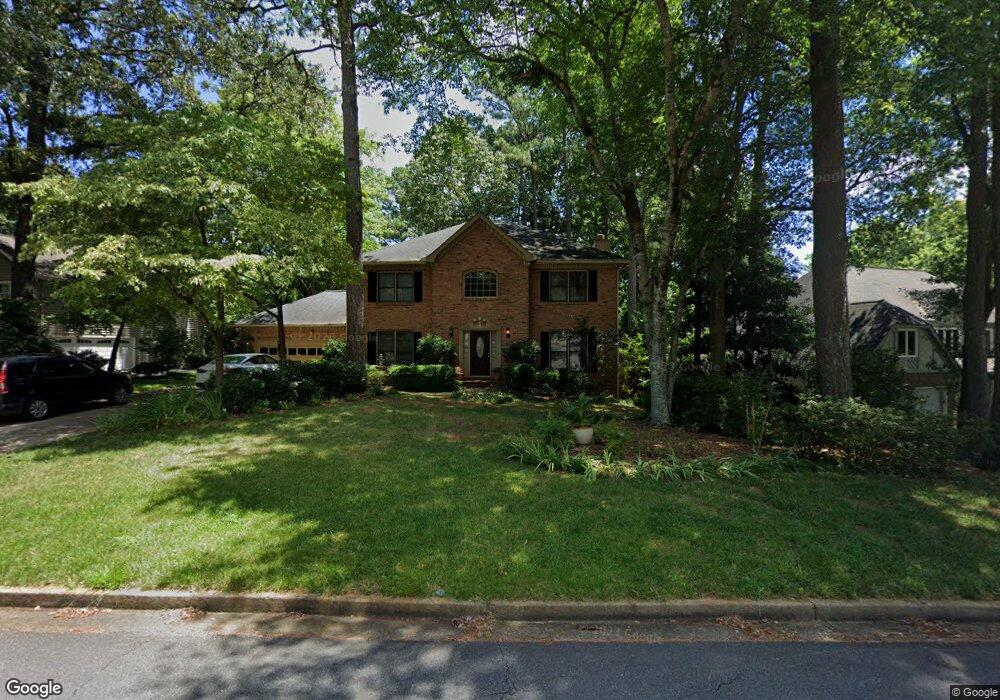 10545 Roxburgh Ln, Roswell, GA 30076 - photo 1