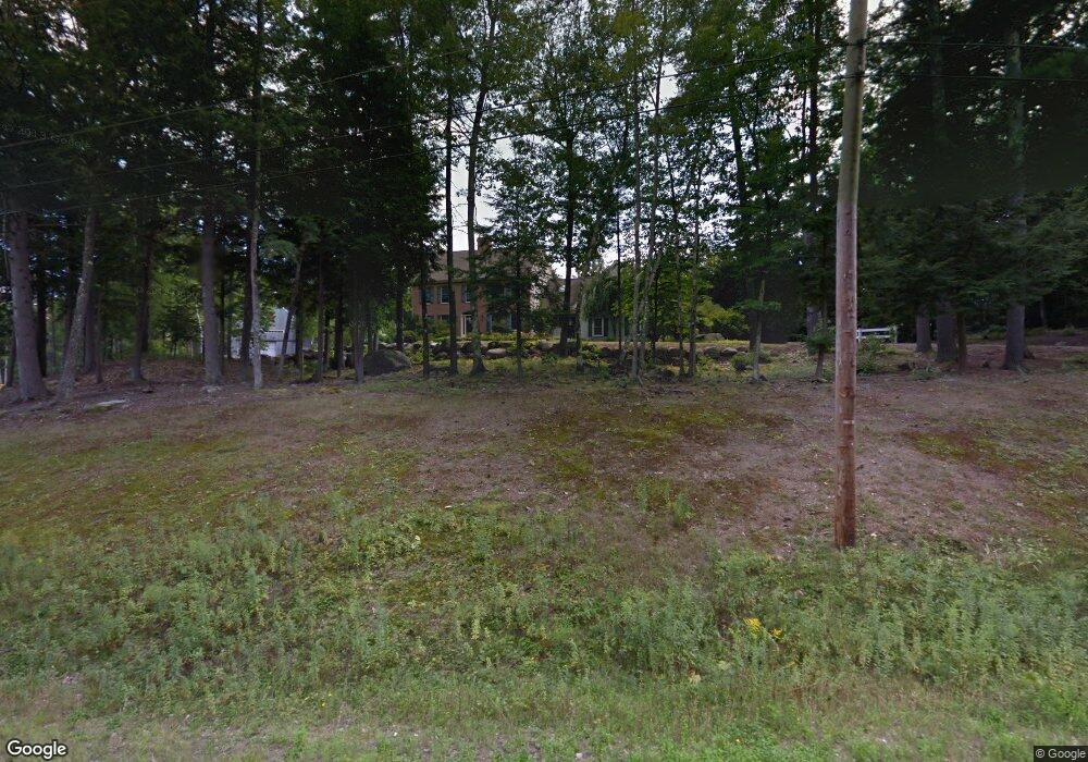 127 Gage Girls Rd, Bedford, NH 03110 - photo 1