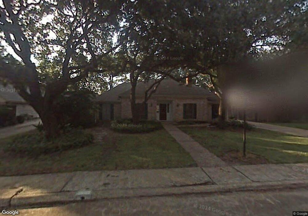 10207 Meadow Lake Ln, Houston, TX 77042 - photo 1