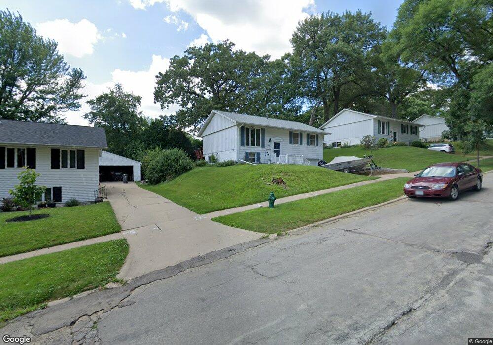 1000 Cheyenne Rd NW, Cedar Rapids, IA 52405 - photo 1