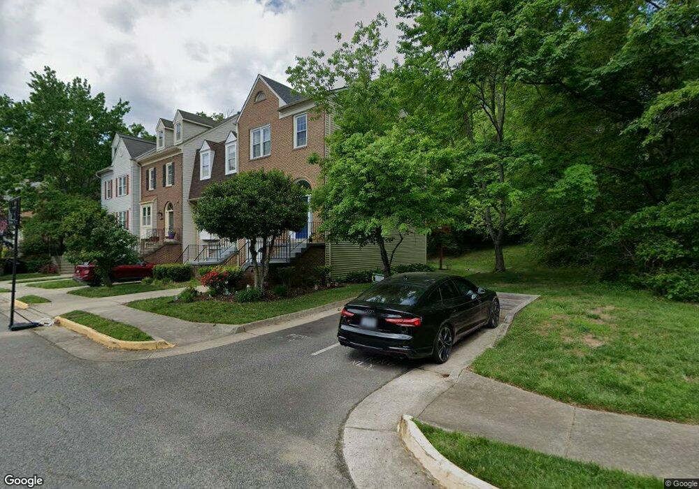 8100 Squirrel Run Rd, Springfield, VA 22152 - photo 1