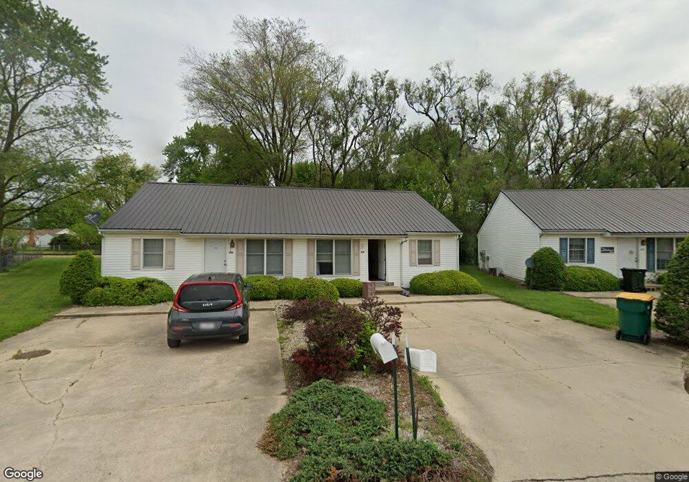814 E Rudy Ave, Mattoon, IL 61938 - photo 1