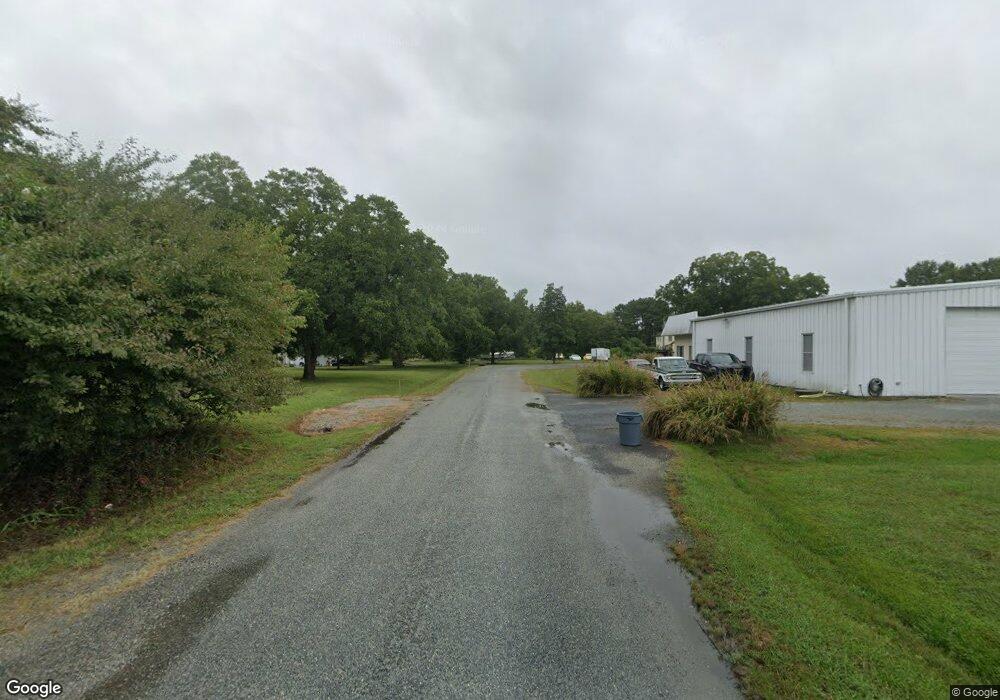 1107 Elm St, Tappahannock, VA 22560 - photo 1