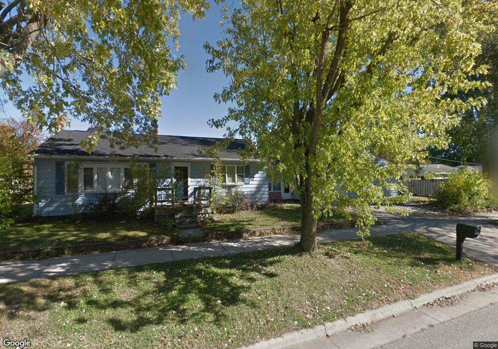 903 S Elm St, La Crescent, MN 55947 - photo 1