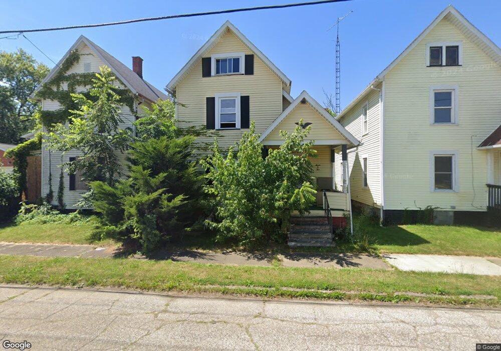 702 8th St NE, Canton, OH 44704 - photo 1