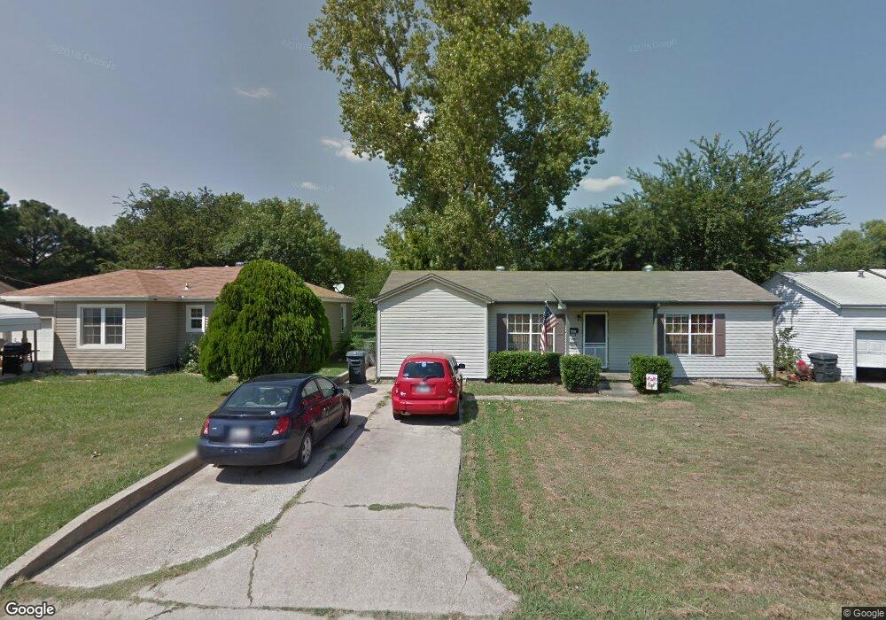 407 Oak St, Ardmore, OK 73401 - photo 1