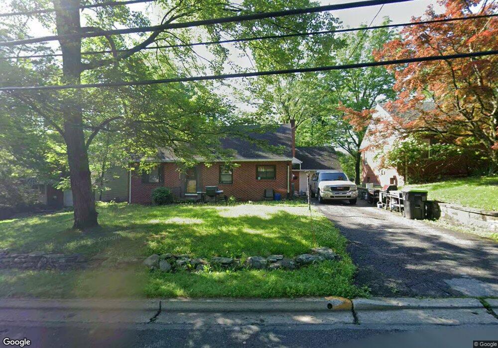 555 Oak St, Stroudsburg, PA 18360 - photo 1