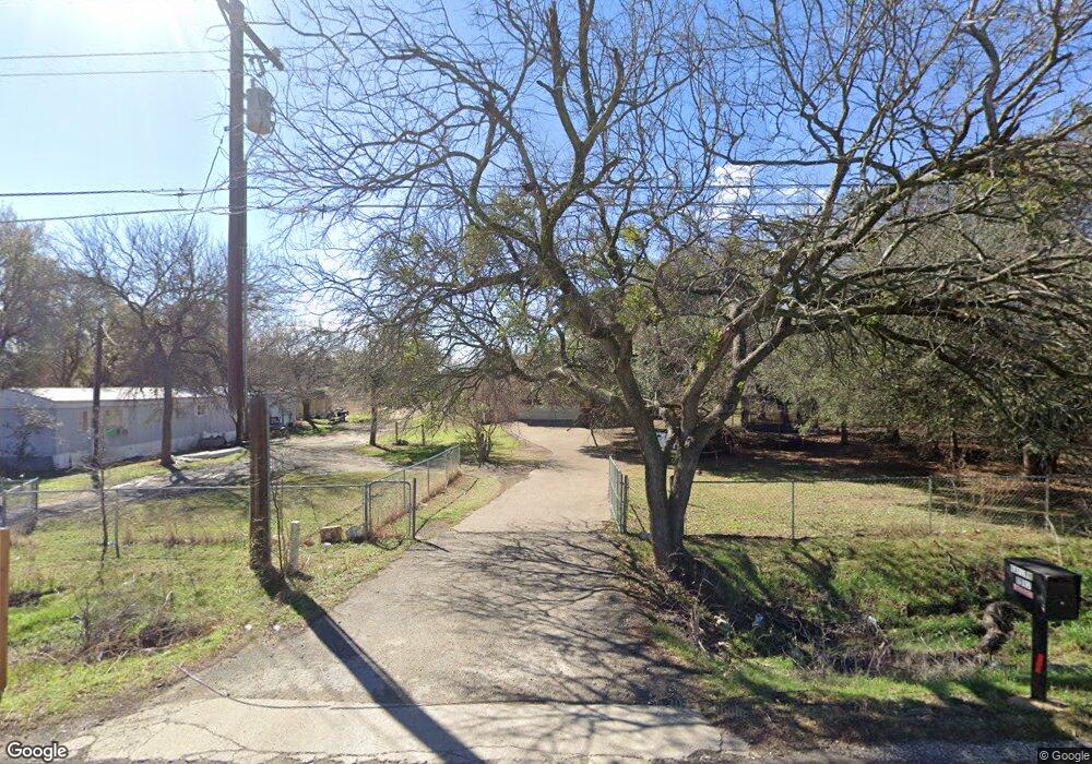 1084 Highland Cir, Springtown, TX 76082 - photo 1