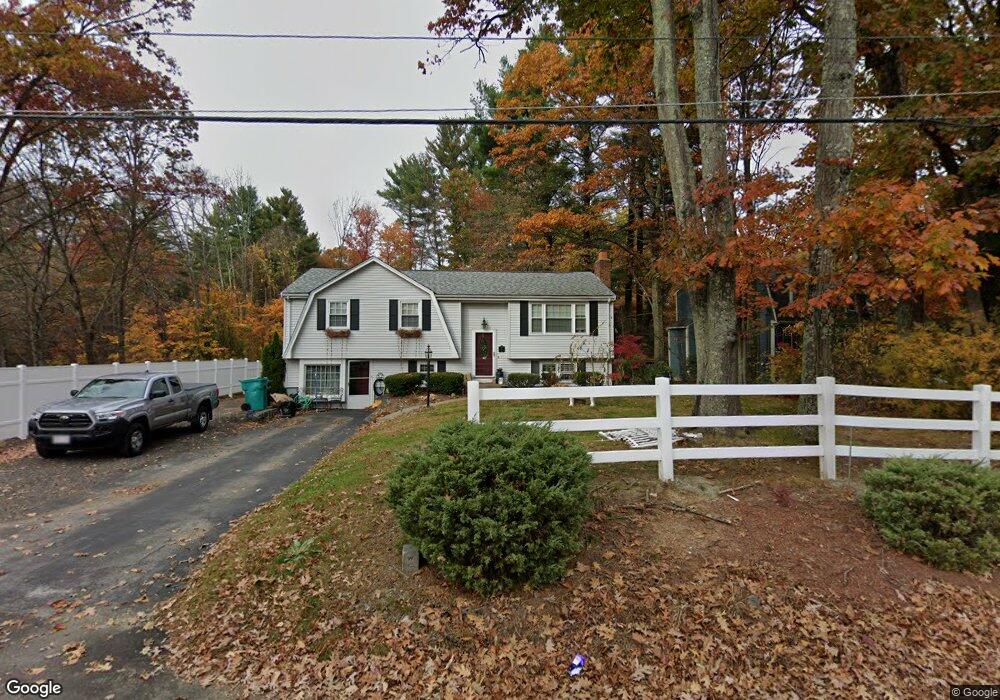 47 Warren St, Upton, MA 01568 - photo 1