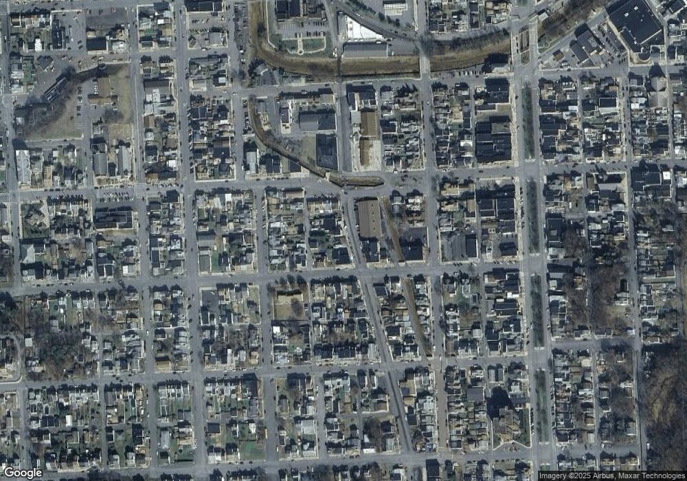 28 S 5th St, Shamokin, PA 17872 - photo 1