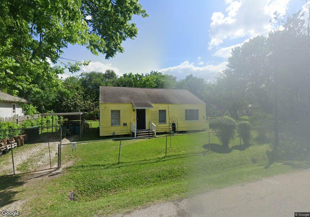 606 Neyland St, Houston, TX 77022 - photo 1