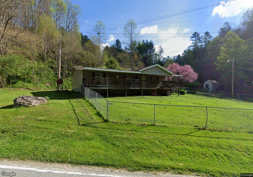 834 Little Creek Rd, Burnsville, NC 28714 - photo 1