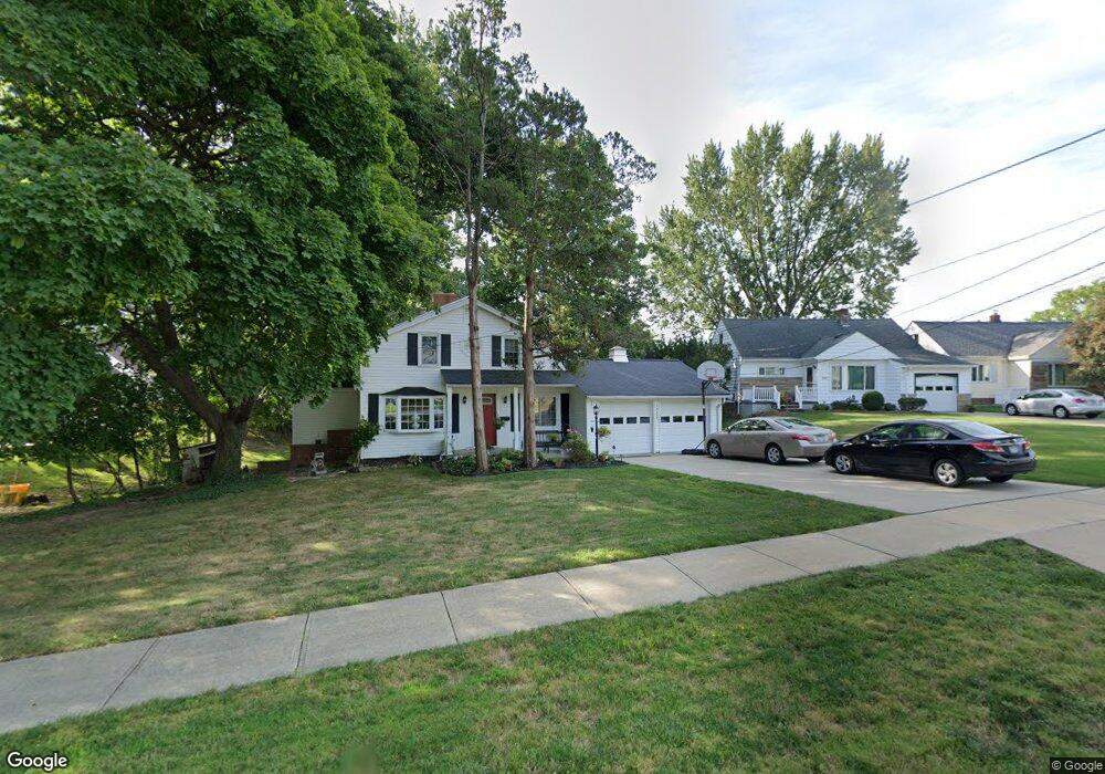 29232 Ridge Rd, Wickliffe, OH 44092 - photo 1