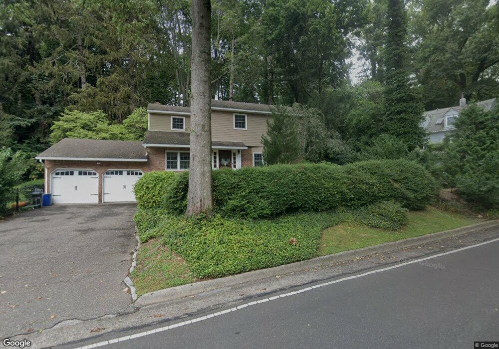 348 Littleworth Ln, Sea Cliff, NY 11579 - photo 1