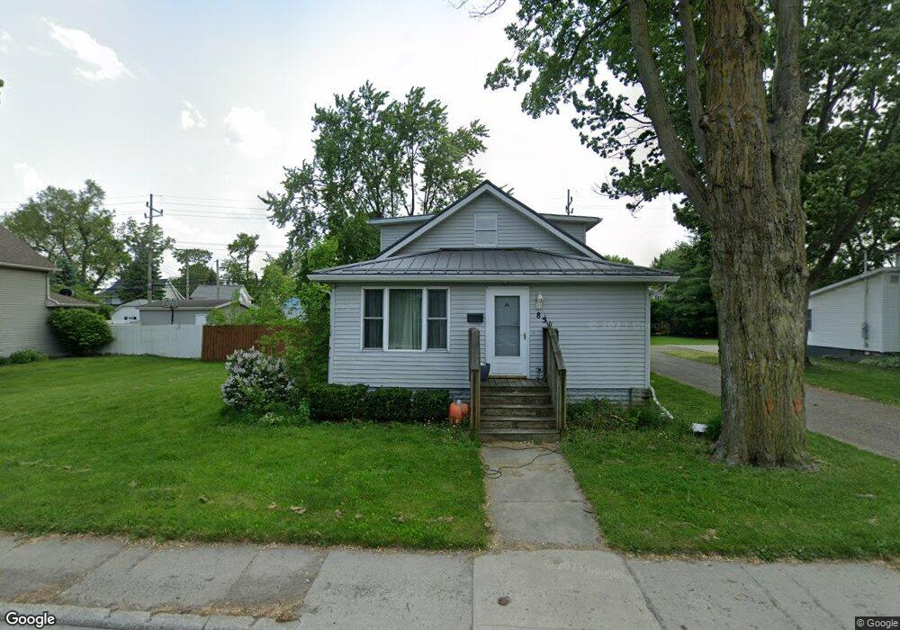 851 E Walnut St, Nappanee, IN 46550 - photo 1