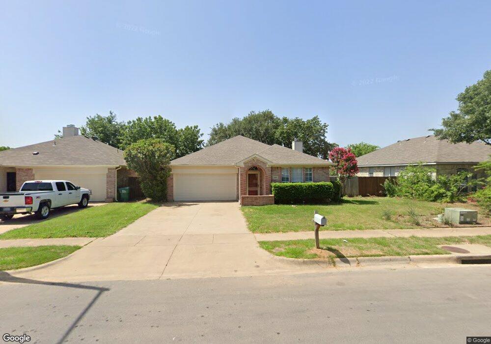 2400 Wildwood Ln, Denton, TX 76210 - photo 1