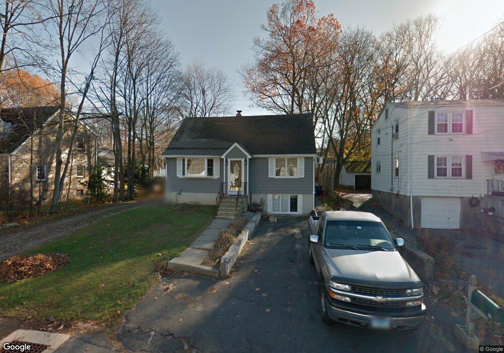 459 Dexter Dr, Bridgeport, CT 06606 - photo 1