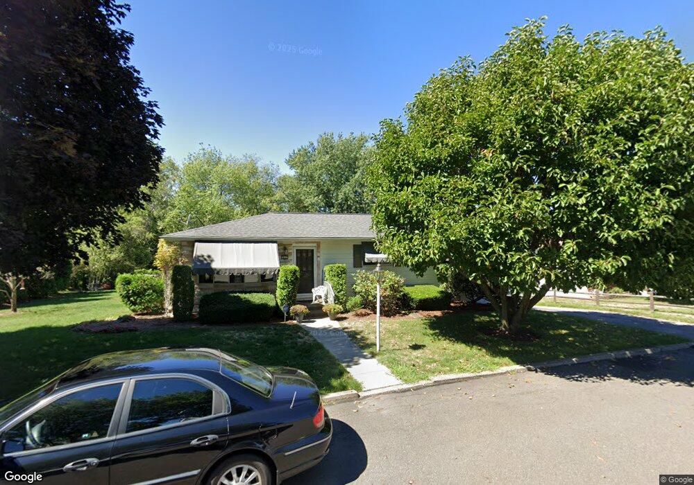 418 Powell St, Taylor, PA 18517 - photo 1