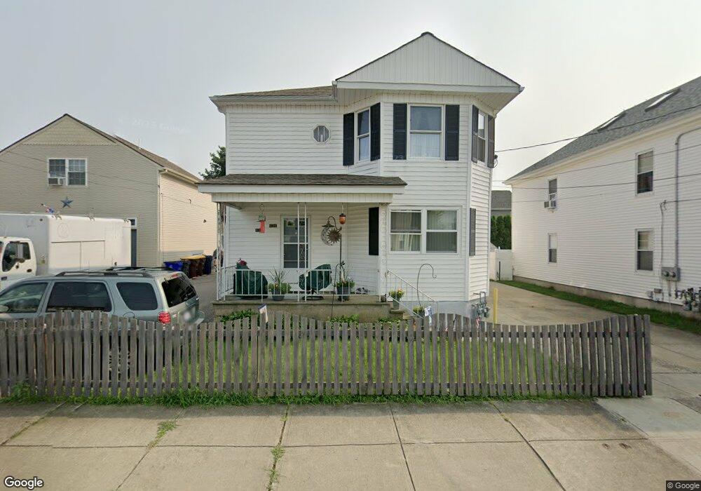 637 Hicks St unit 639, Fall River, MA 02724 - photo 1