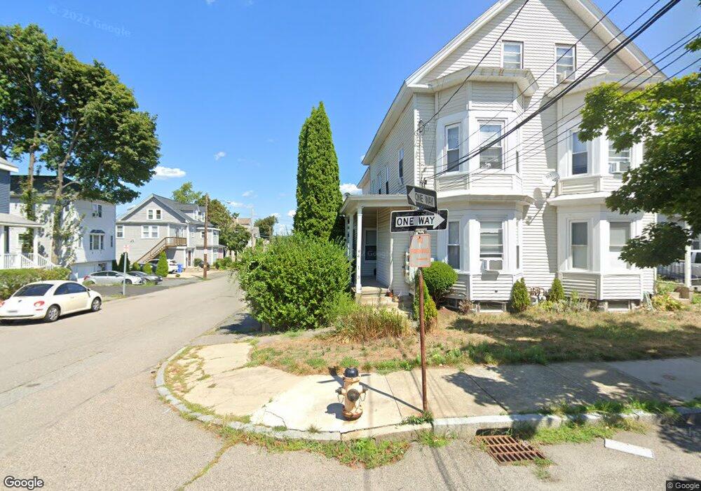 92 Cushing St unit 2, Waltham, MA 02453 - photo 1