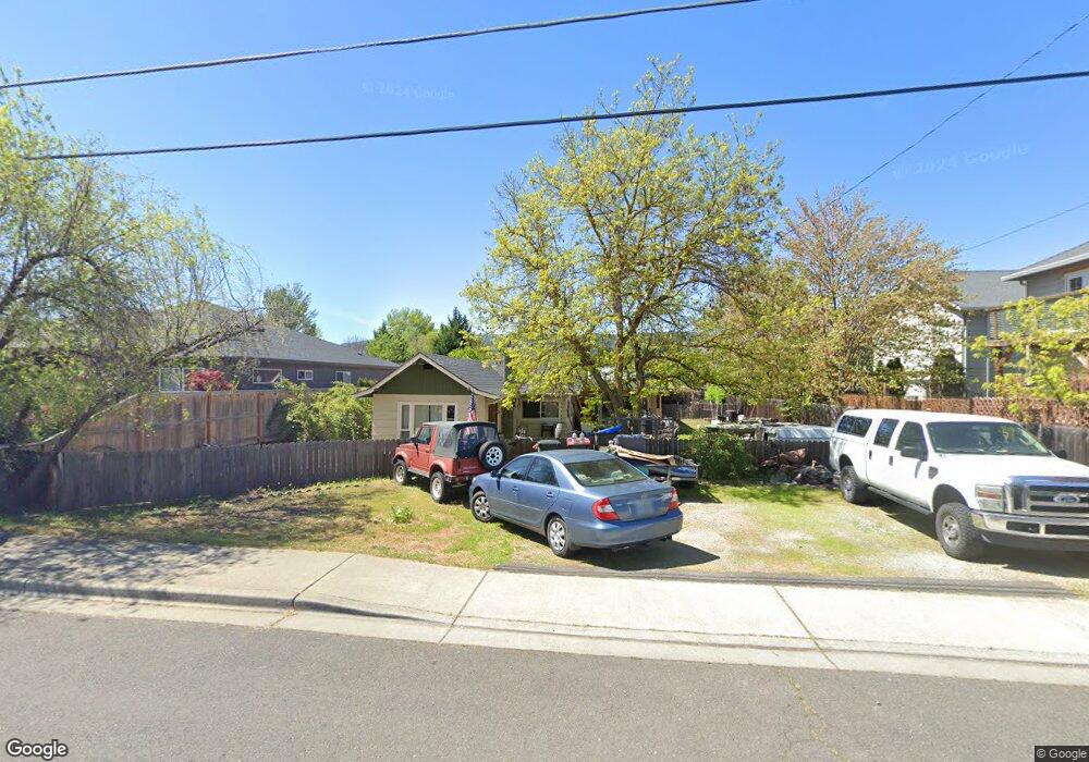 3303 Snowy Butte Ln, Central Point, OR 97502 - photo 1