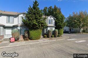 697 NE 8th St, Gresham, OR 97030