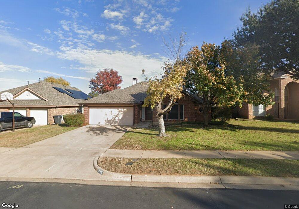 348 Parkview Dr, Hurst, TX 76053 - photo 1