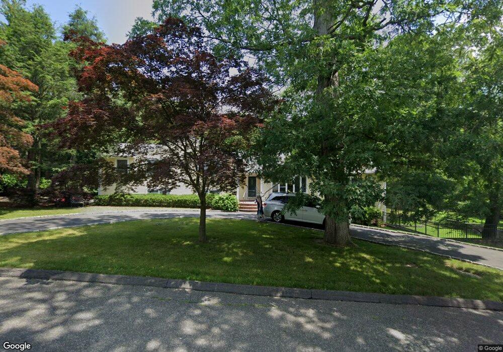 100 Jeanne Ct, Stamford, CT 06903 - photo 1